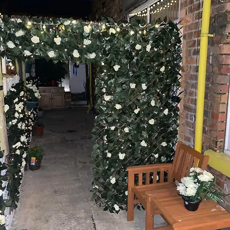 Chomley Flats Apartment *