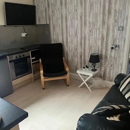 Chomley Flats Apartment *