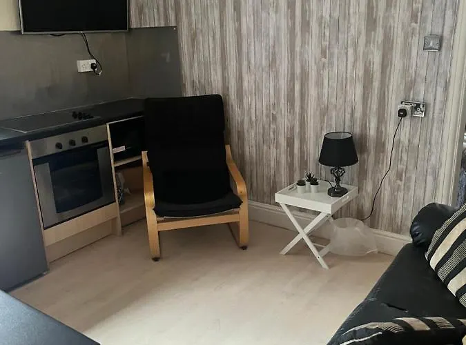 Chomley Flats Apartman *