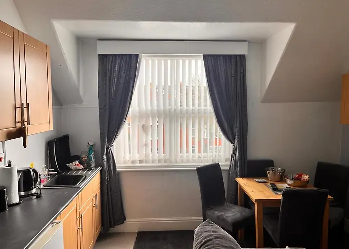 Chomley Flats * Scarborough