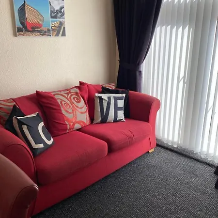 Chomley Flats * Scarborough